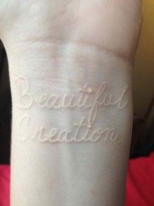 Baltasis rašalas-tatuiruotės-gražus kūrinys