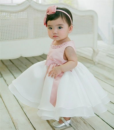 White Frocks - Best and Stylish Designs for Women and Kid Girl