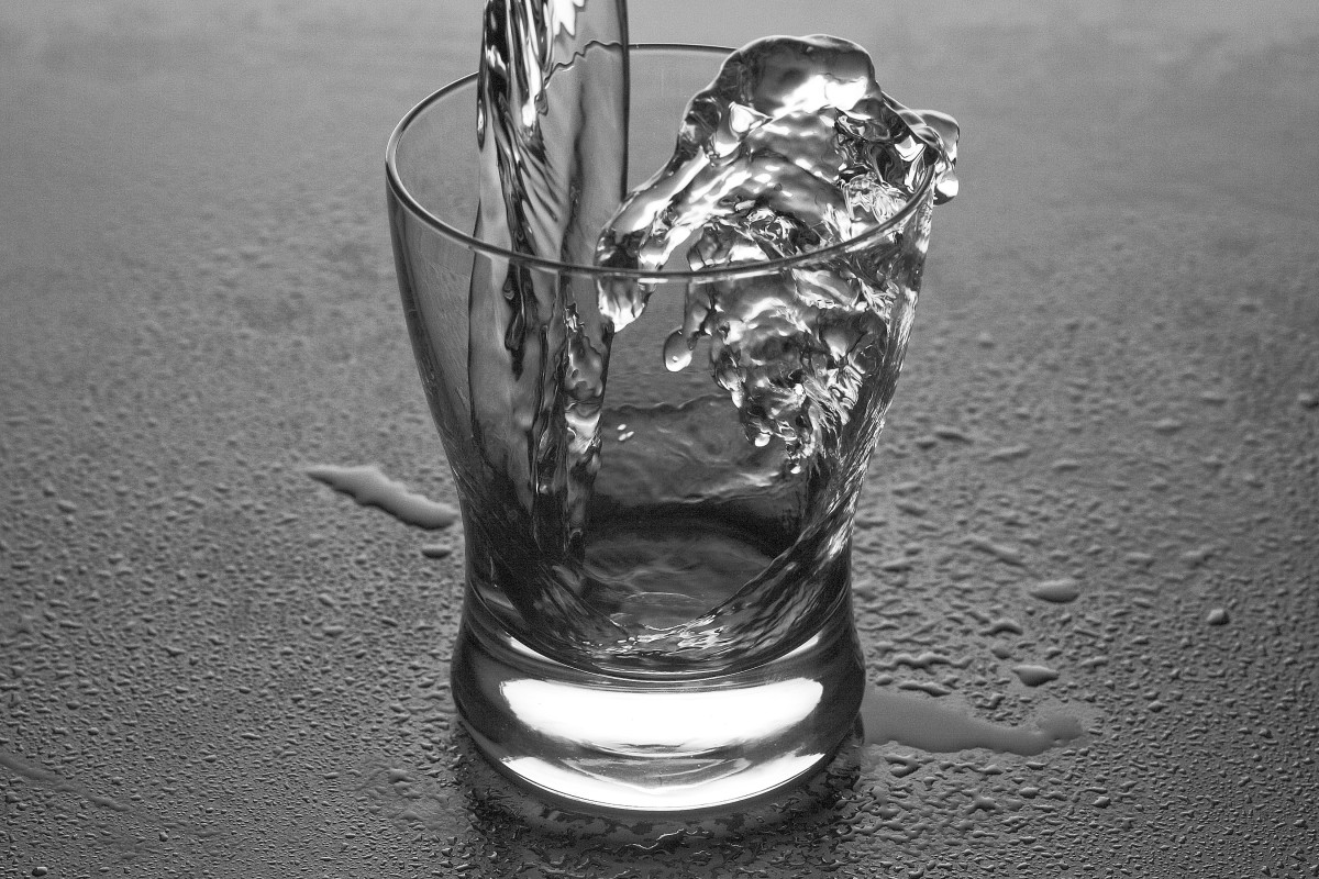 Ar gėrimas daugiau vandens tikrai pagerins jūsų odą?